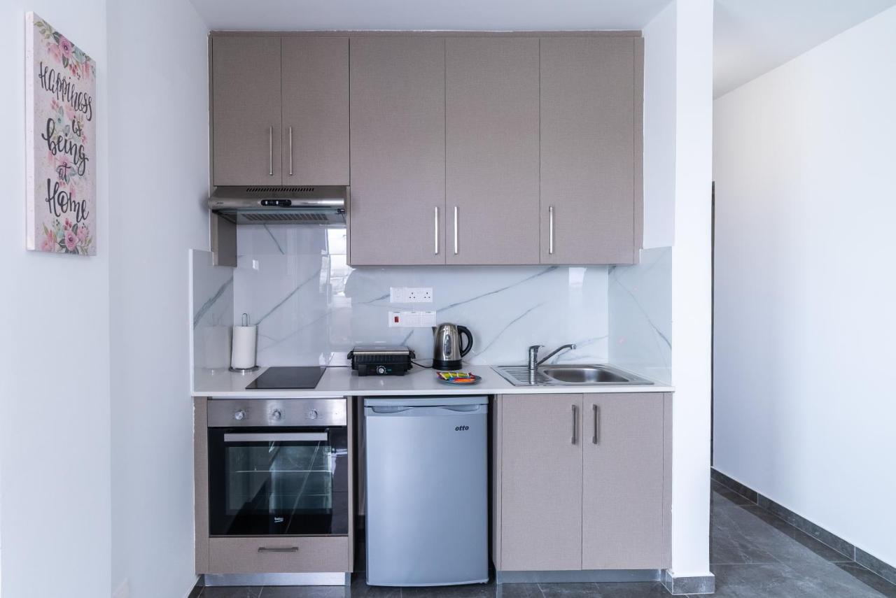 Spiros Luxury Apartments Agia Napa Buitenkant foto