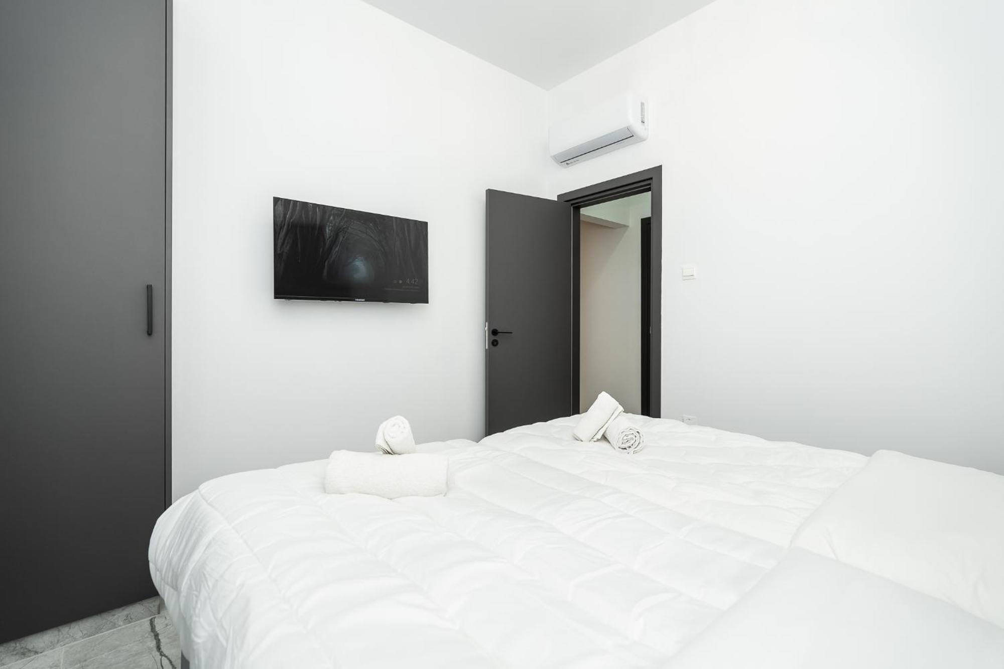 Spiros Luxury Apartments Agia Napa Buitenkant foto